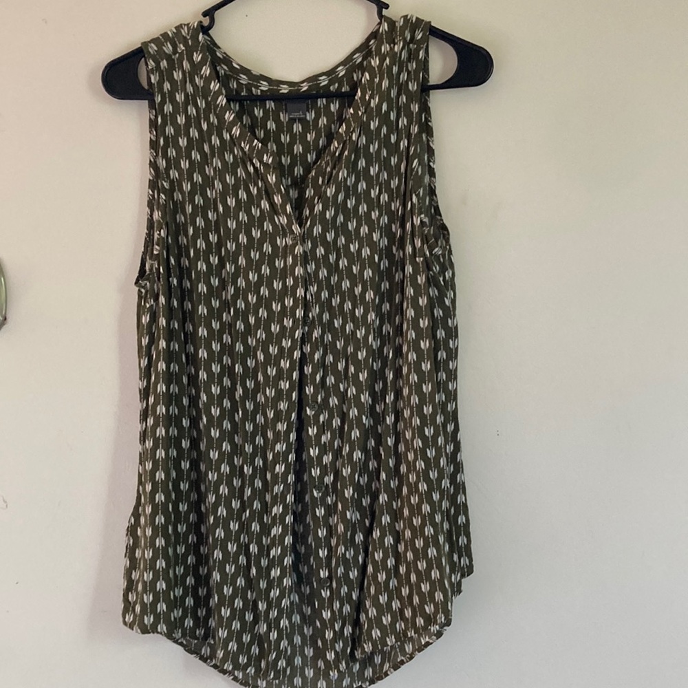 Eddie Bower patterned sleeveless blouse